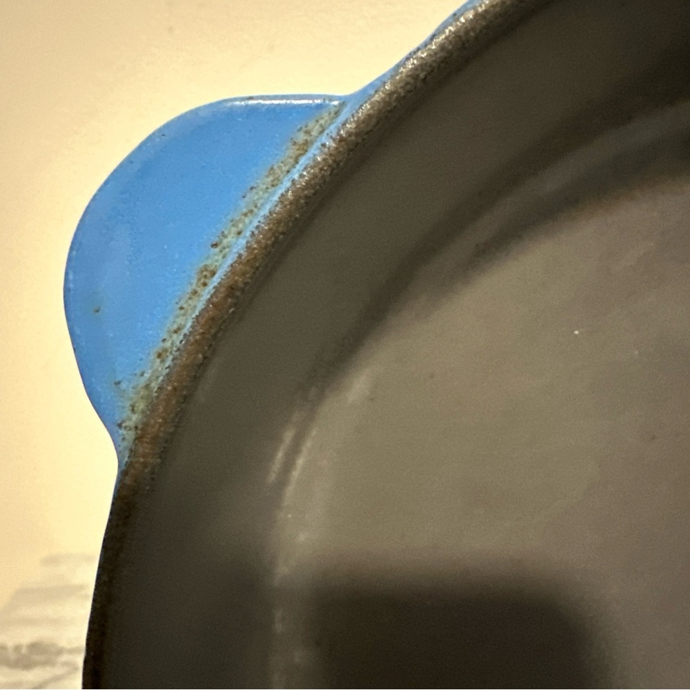 Le Creuset 9” Blue Cast Iron Skillet vintage - Picture 9 of 14